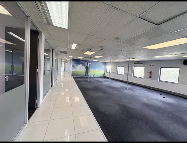 1,880M² OFFICE TO LET IN VORNA VALLEY